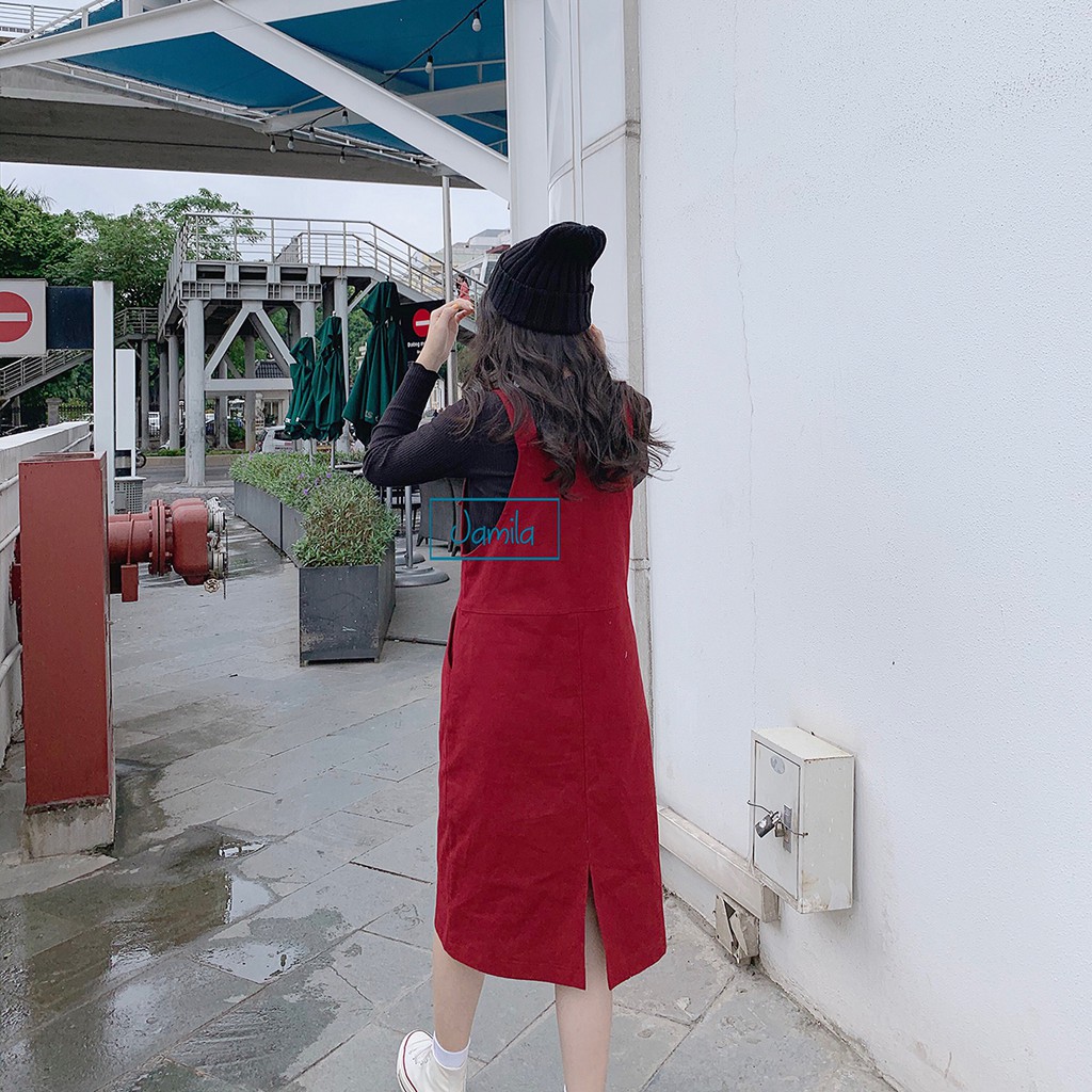 Áo len tăm đen quấn bèo x Váy yếm kaki đỏ đô | BigBuy360 - bigbuy360.vn