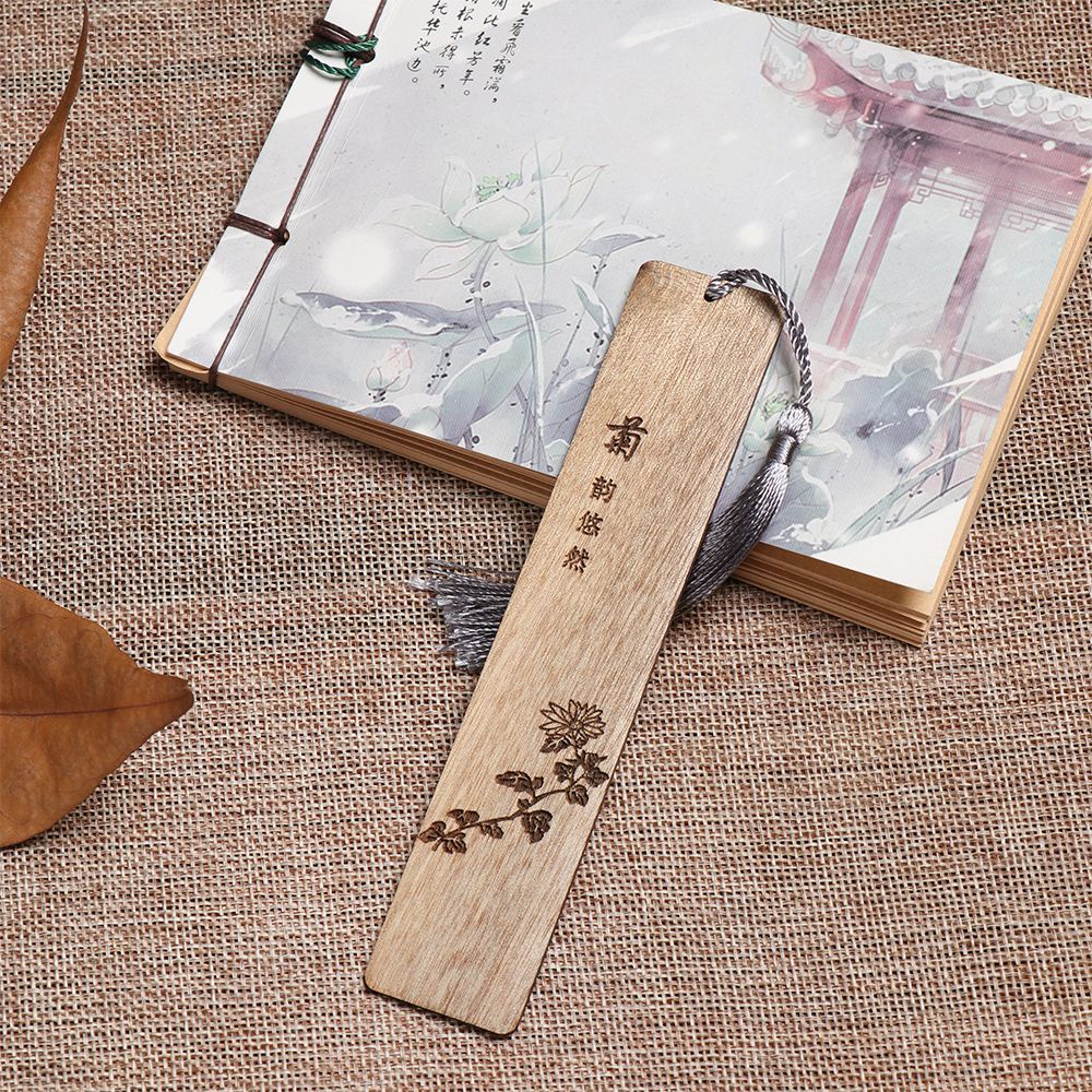 Thẻ đánh dấu sách bằng gỗ đàn hương phong cách Trung Quốc cổ điển