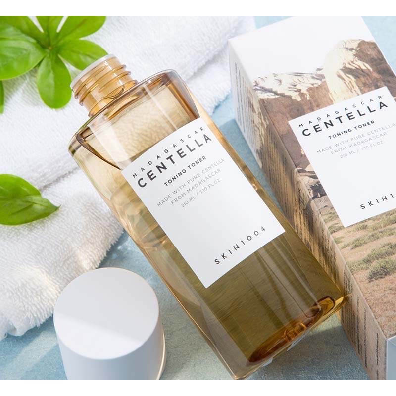 [Size lớn]NƯỚC HOA HỒNG PHỤC HỒI VÀ TÁI TẠO SKIN1004 CENTELLA