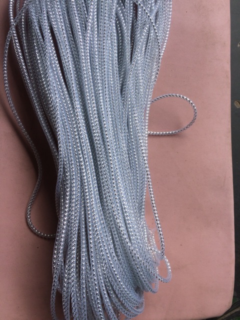 1 bó nơ ống kim tuyến