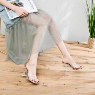 Dép quai trong đế trong