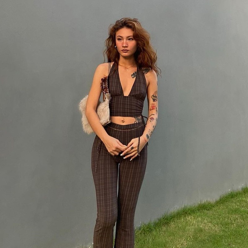 Đầm Hai Dây Hở Lưng Họa Tiết Sọc Caro Phối Dây Rút Phong Cách Quyến Rũ