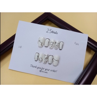 Nailbox/móng giả thiết kế kèm keo dũa.