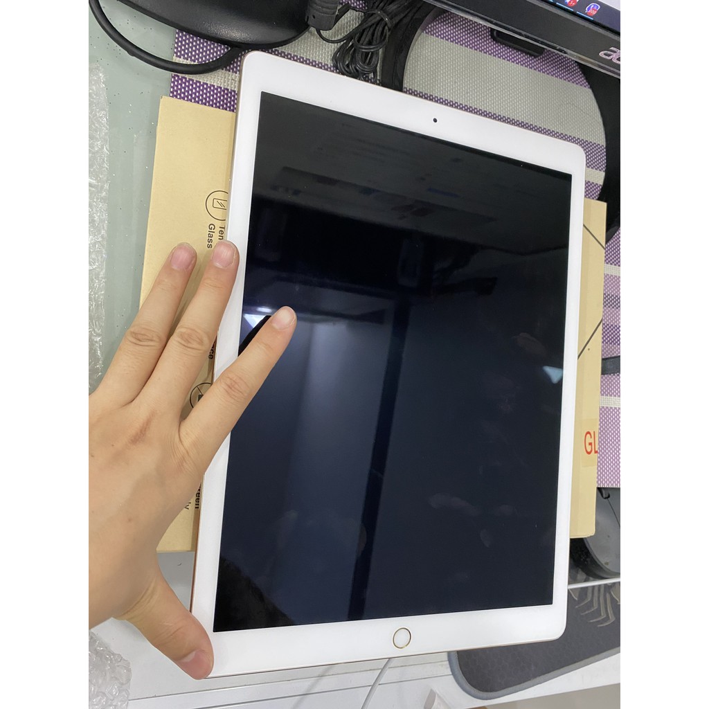 Máy tính bảng Apple IPAD PRO 12.9INCH 4G WI-FI 256GB GOLD (2017) GEN 2 - Hàng nhập khẩu QUỐC TẾ MỸ chính hãng. | BigBuy360 - bigbuy360.vn