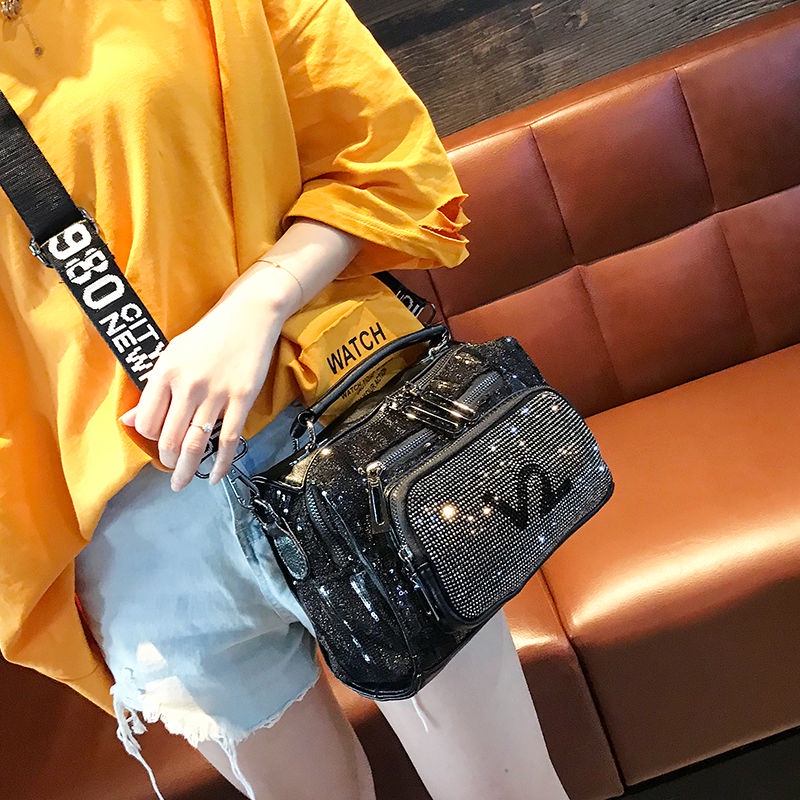 Túi Đeo Chéo Da Thật Dáng Vuông Đính Đá Nhỏ Nhắn Thời Trang Sang Trọng Cho Nữ