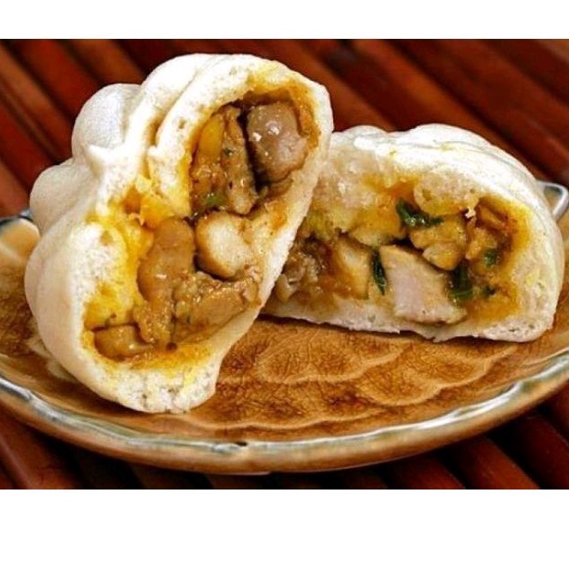 Bánh bao nguyên cám cà ri ức gà