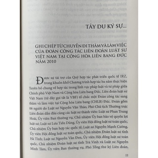 Sách- Muôn dặm đường xa…