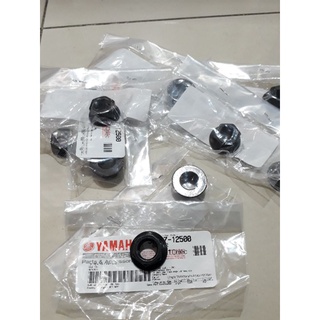 ốc vô lăng khóa 17 Yamaha