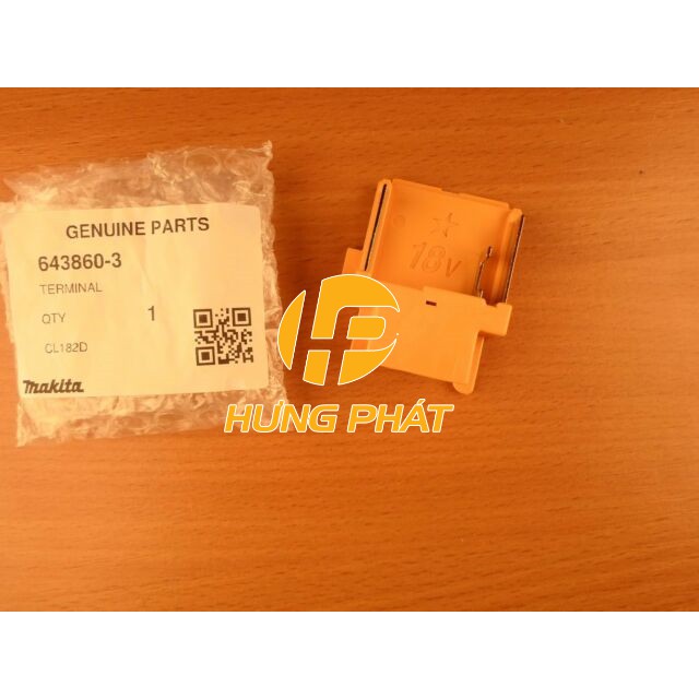 Đế gài pin 14,4V-18V Makita 643860-3