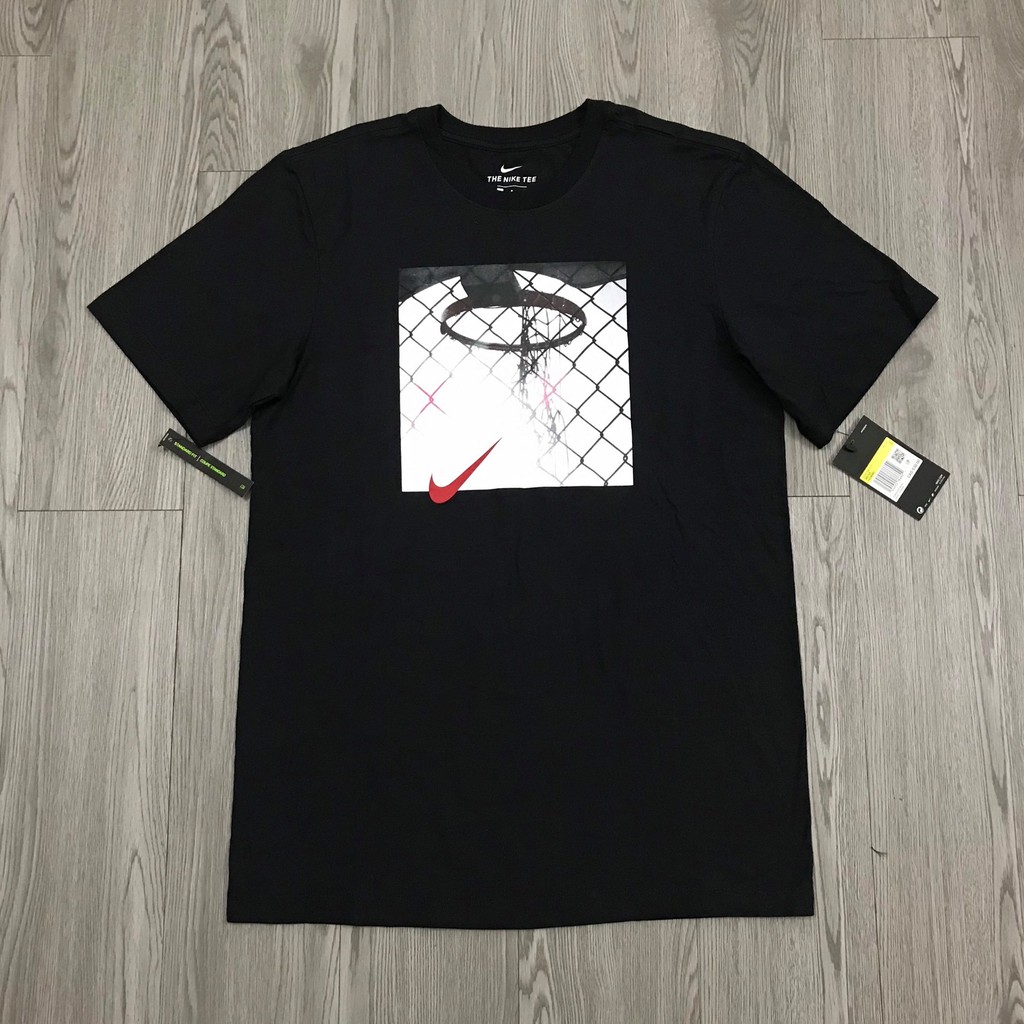 Áo Nike Photo Tee chỉ duy nhất size M âu