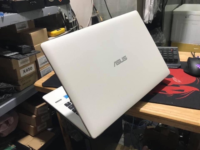 Laptop Asus X451 trắng thời trang