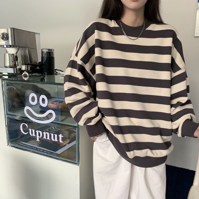 Áo nỉ tay dài dáng rộng kẻ sọc trắng đen thời trang mùa thu Hàn Quốc 2021