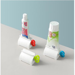 CUỘN KẸP LẤY KEM ĐÁNH RĂNG