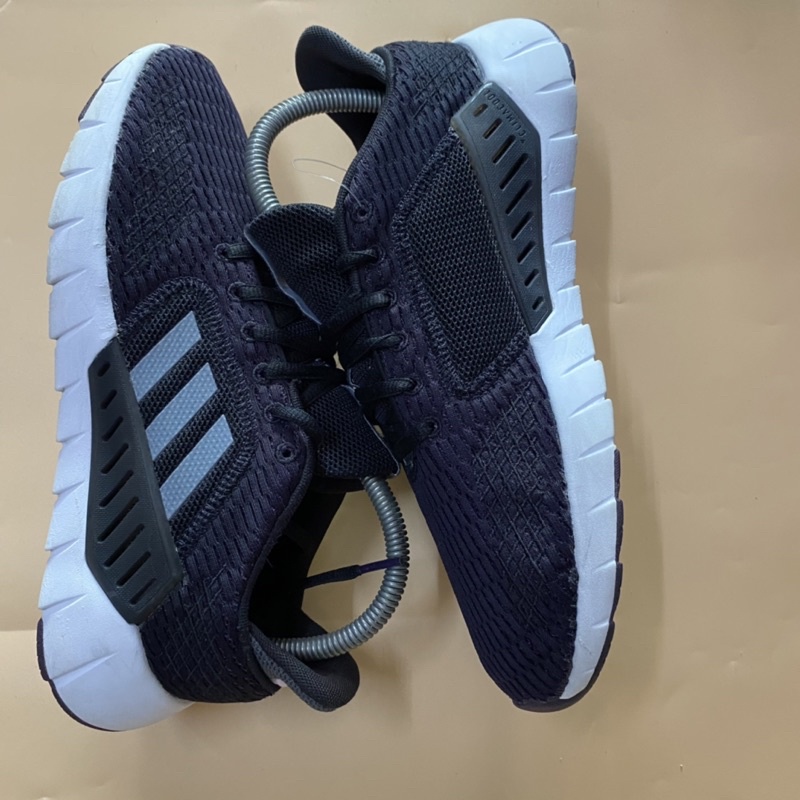 Giày chính hãng đã qua sử dụng