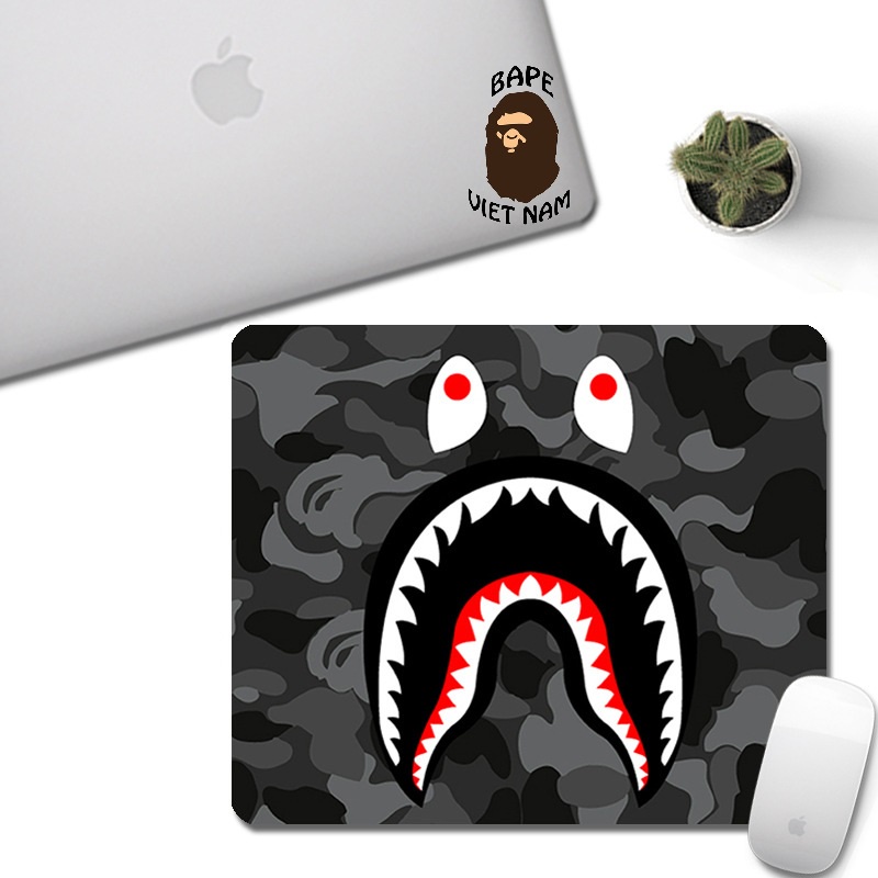 Bàn di chuột Bape, Lót chuột Bape Shark Cực ngầu, mặt dưới có lớp cao su tăng bộ bám dính, Kích thước 20x24cm BapeVN