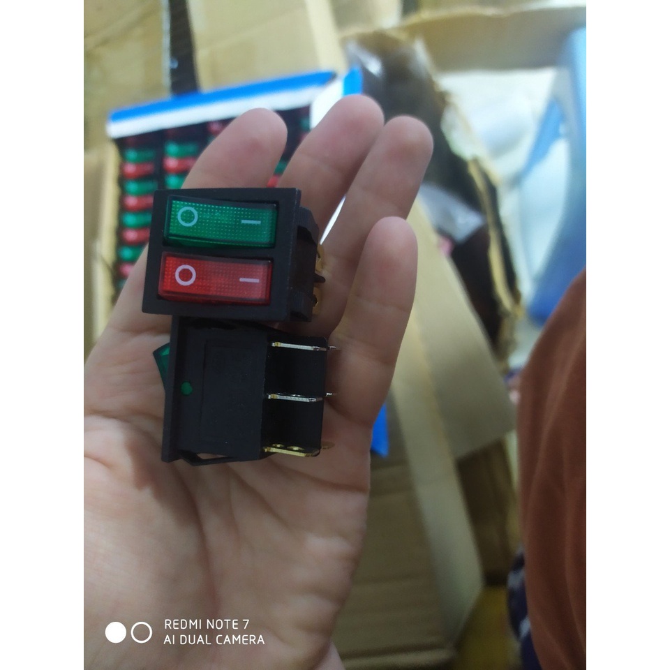 Công tắc đôi bập bênh 6 chân, đỏ - xanh