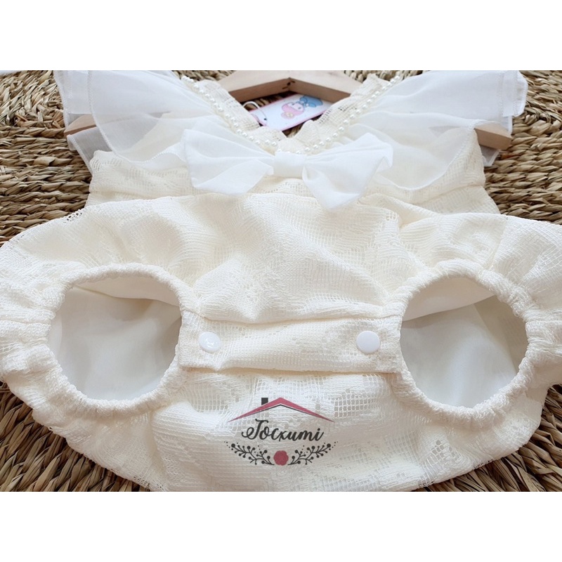 Body ren trắng cánh tiên cổ viền châu cao cấp - Tocxumi