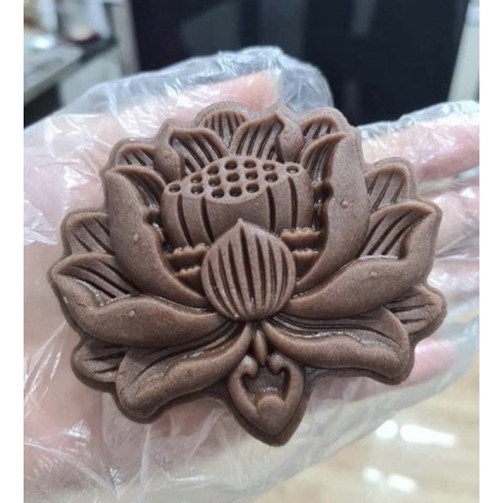 Khuôn trung thu lò xo 1 mặt hoa sen xoè 4D