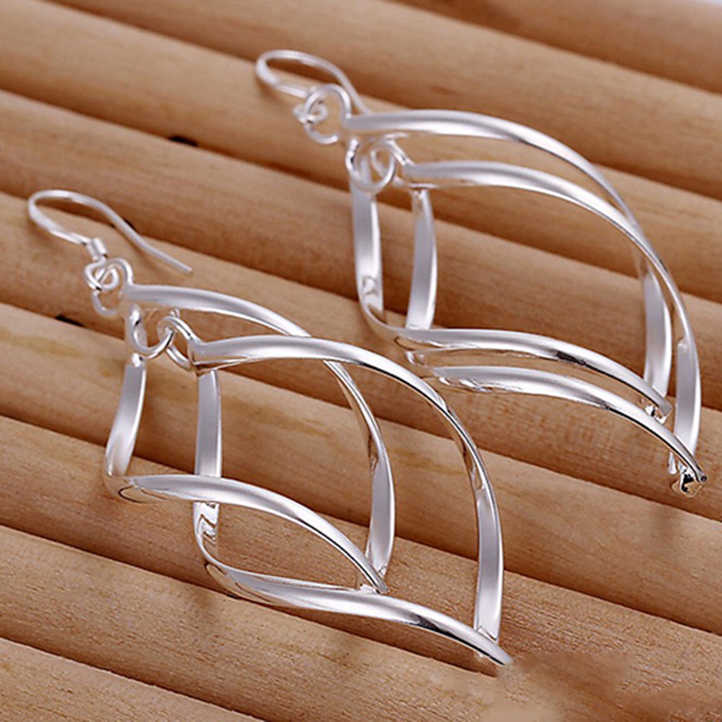 Khuyên tai dáng dài tạo hình độc đáo quyến rũ cho nữ