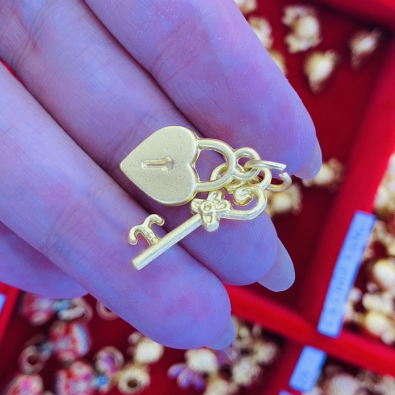 Charm Khoá Như Ý làm vòng DIY