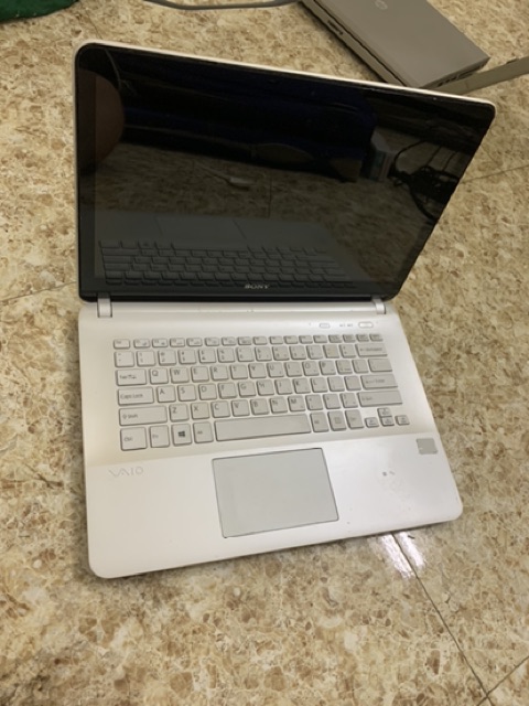 Laptop Sony Vaio SVF14 Trắng Đẹp Tinh Khôi