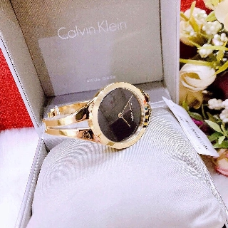 Đồng hồ kim nữ Calvin Klein K7W2S511