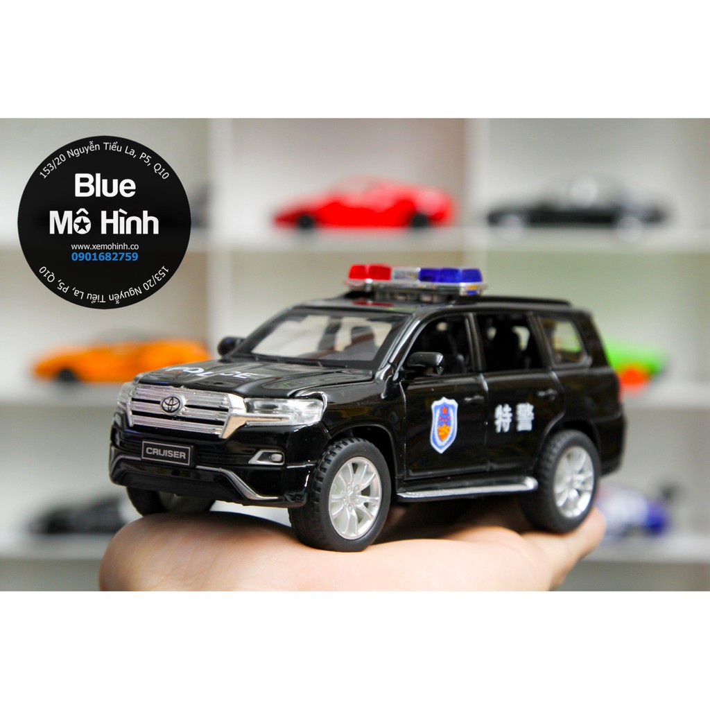 Xe mô hình cảnh sát SUV Toyota Land Cruiser Police 1:32