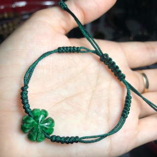 Vòng tay cỏ 4 lá tết dây