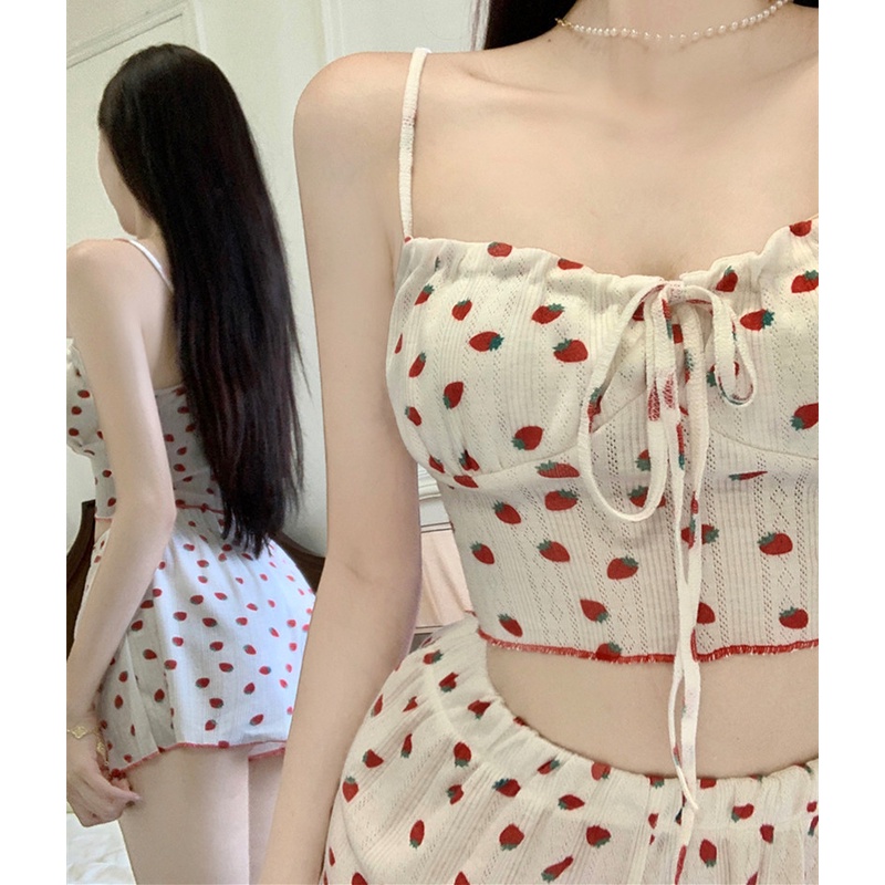 Bộ Đồ Ngủ 2 Món Sát Nách In Hình Dâu Tây Nhỏ Dễ Thương