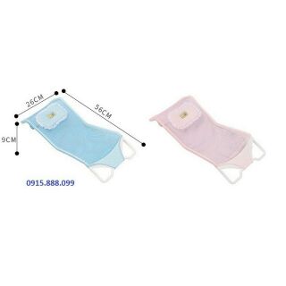 Giường lưới kê chậu tắm cho bé