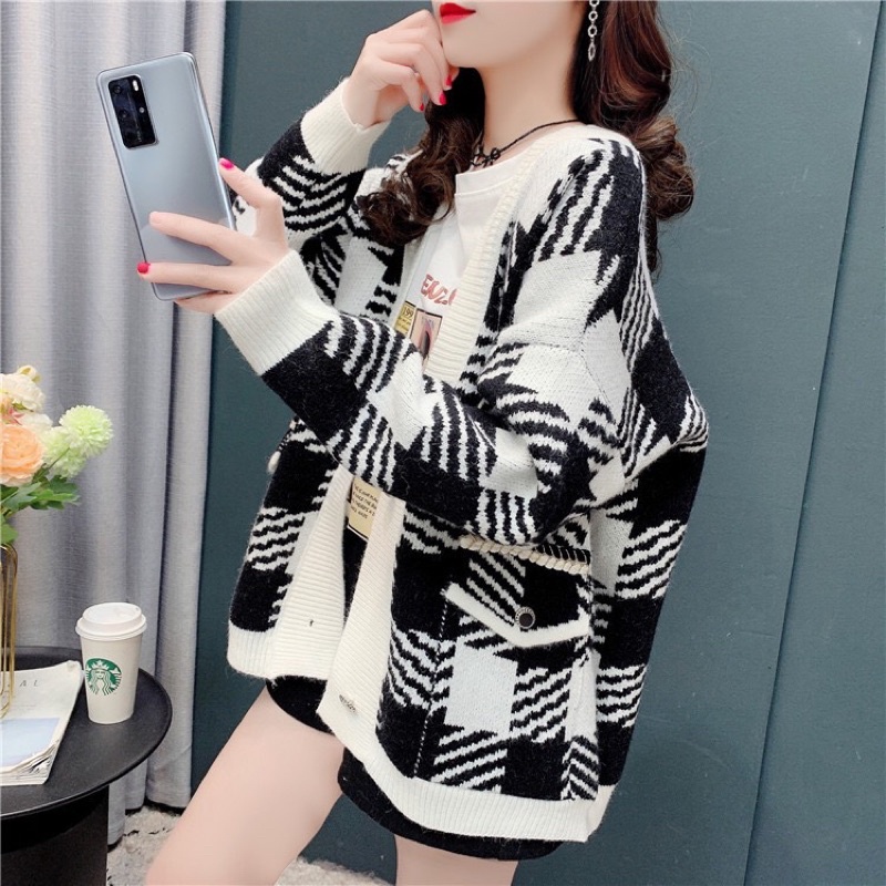 Áo khoác len cadigan kẻ đen trắng chất dày