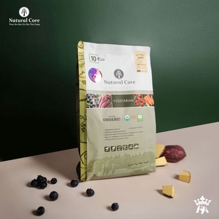 Thức ăn hữu cơ natural core chay cho thú cưng