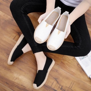 Giày lười slip on nữ mềm mại nhẹ chân