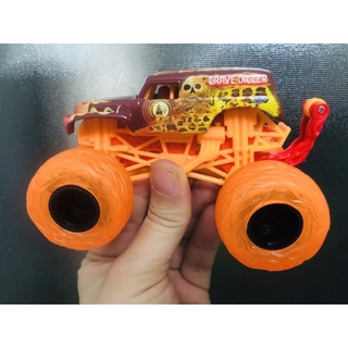 Xe Monster Jam Grave Digger màu cam
