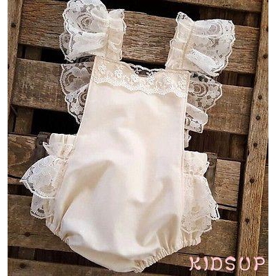 Áo liền quần viền nhún ren dễ thương cho bé gái
