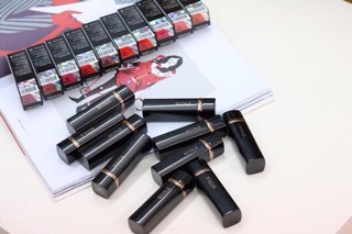 Son Ecole Shine Black Lipstick