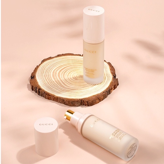 Kem Nền Che Khuyết Điểm Dưỡng Ẩm Tự Nhiên Gucc 30ml