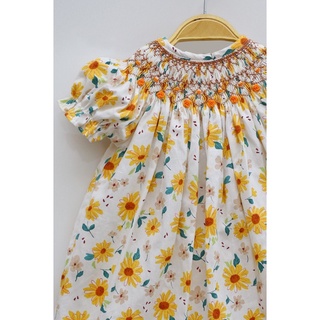 ĐẦM SMOCK HOA NHÍ TRẮNG