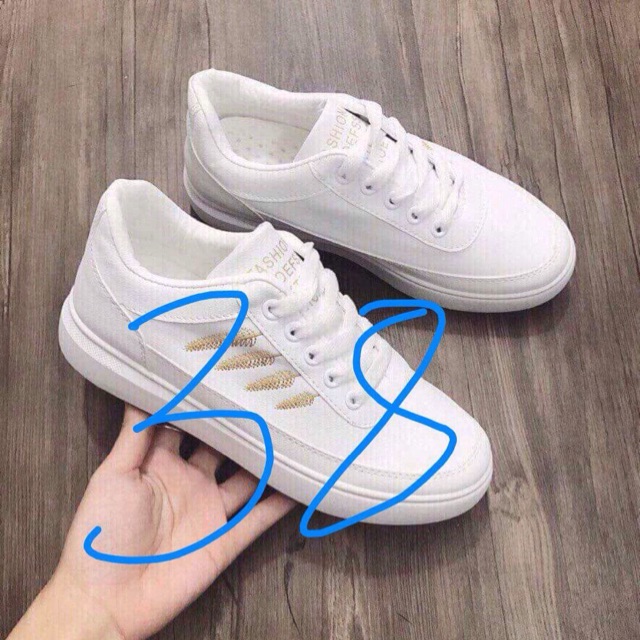 Combo 4 đôi giày giá 350k ( chị Thu) 