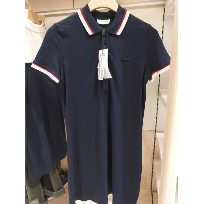 Váy Lacoste trơn kẻ cổ hồng xanh trắng