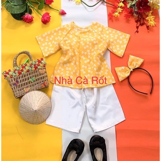 Set bà ba lụa vàng hoạ tiết kèm cài nơ cho bé gái