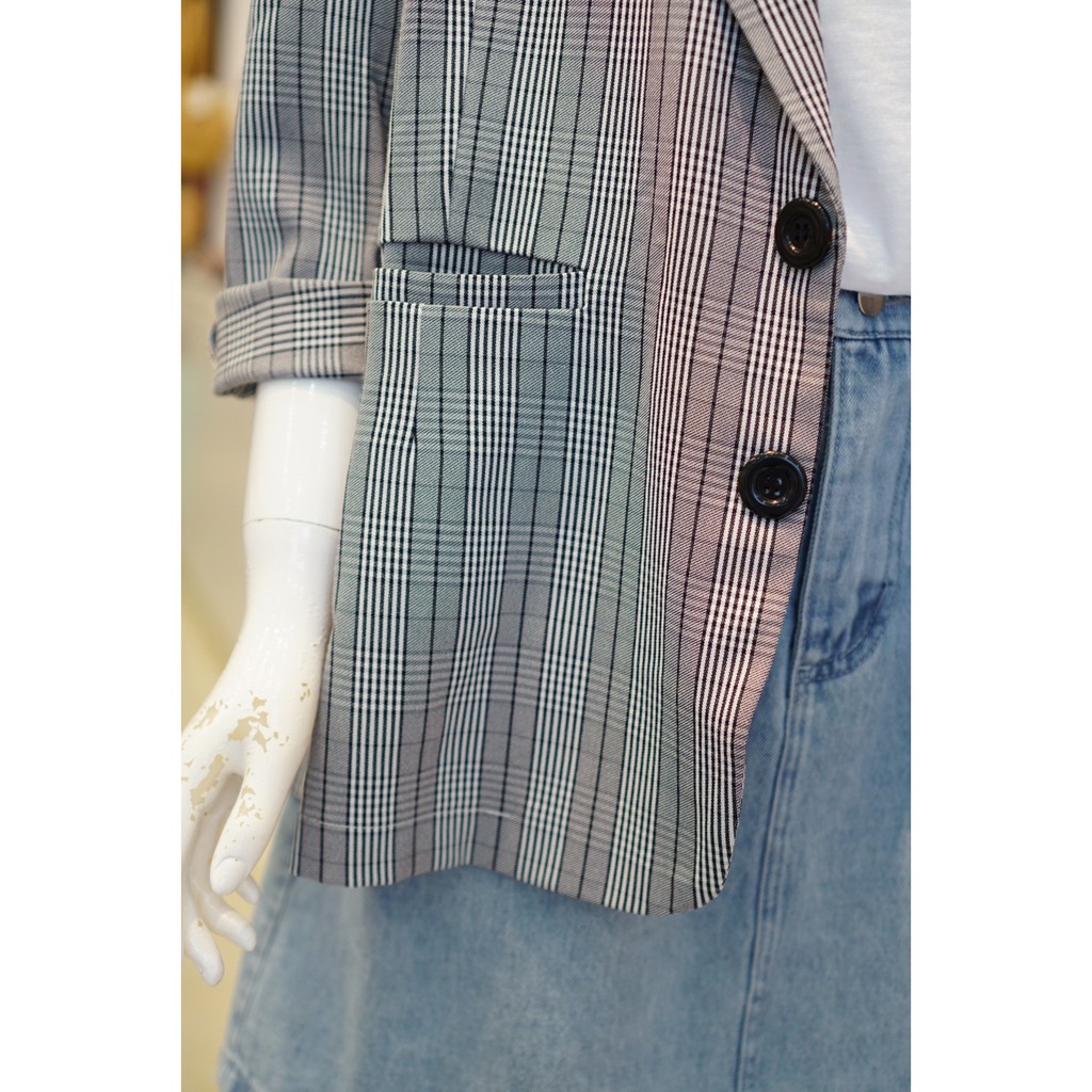 Áo Blazer Caro Xẻ 042