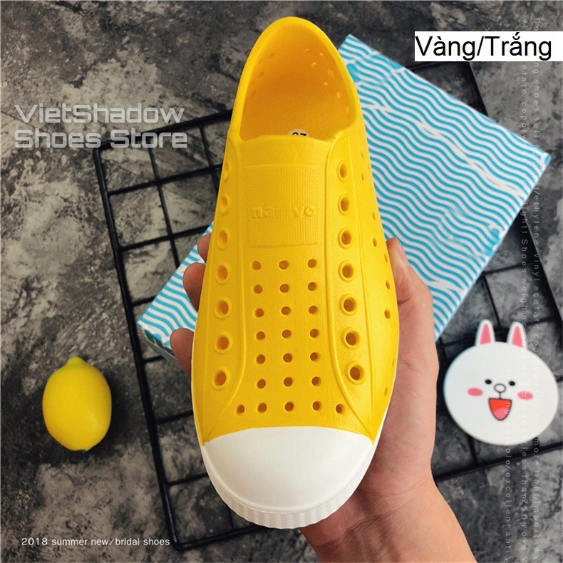 [Tặng 04 stickers] Giày nhựa NATIVE trẻ em - chất liệu nhựa E.V.A mềm, siêu nhẹ, không thấm nước - Màu Vàng