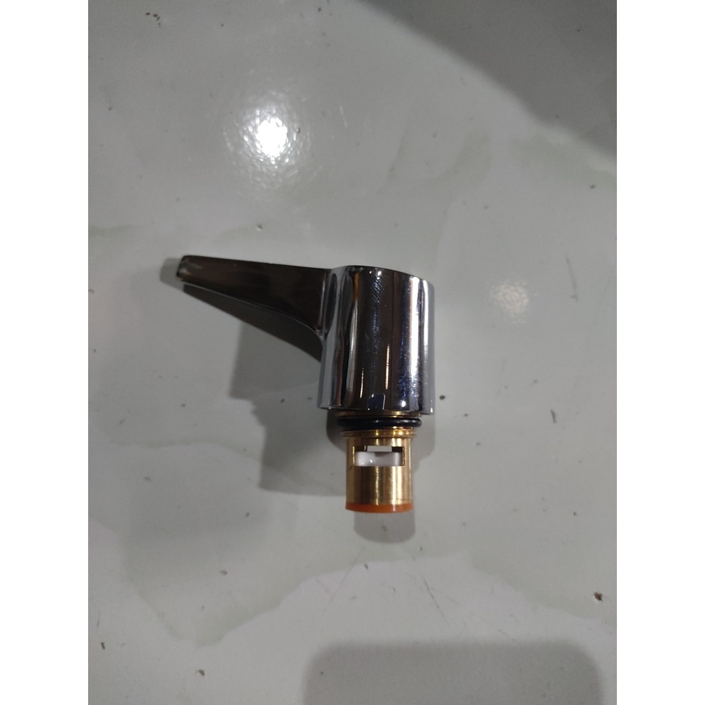 Tay Vặn Vòi Nước (núm vặn củ sen tắm) - Senvoikenta