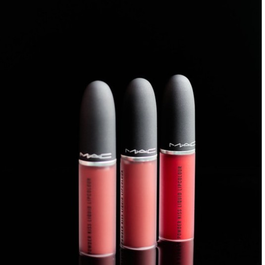 Son MAC Powder Kiss Liquid Lipcolor mềm mịn môi