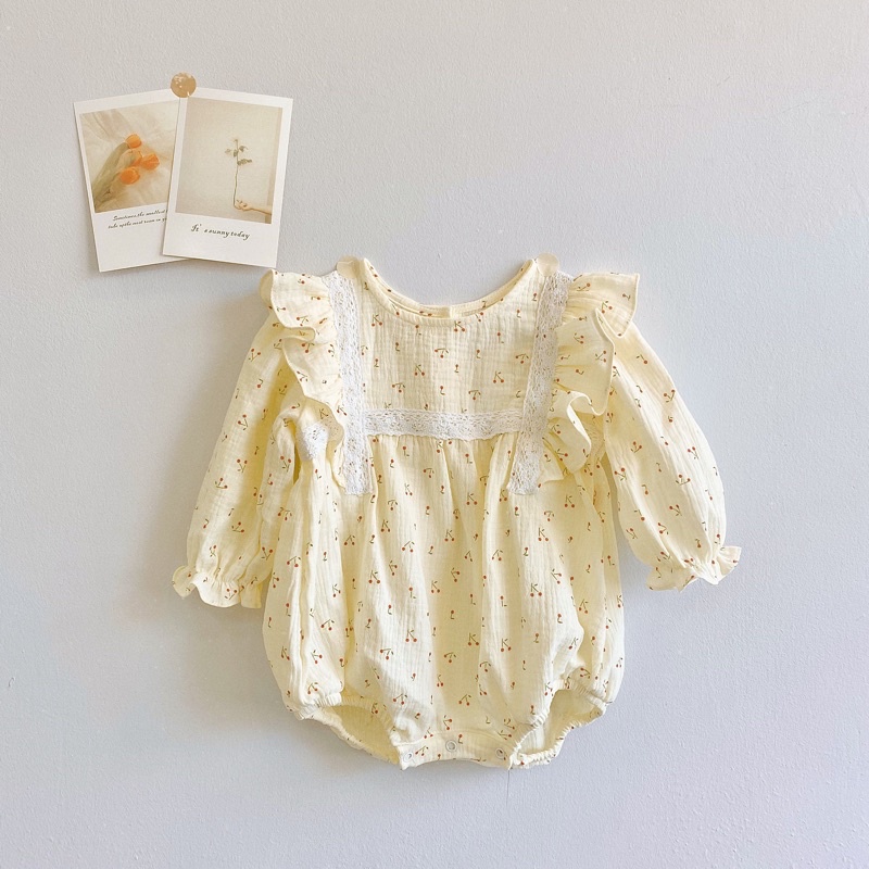 [Hàng Thiết Kế] Bộ Liền Muslin Tay Dài Phối Ren - Bodysuit Hoa Nhí Chất Xô Muslin Mềm Mại Cho Bé Gái