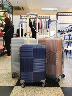 Combo 2 valy nhựa