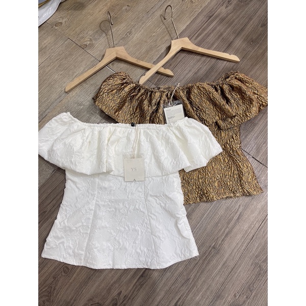 Áo trễ vai gấm sang chảnh | BigBuy360 - bigbuy360.vn