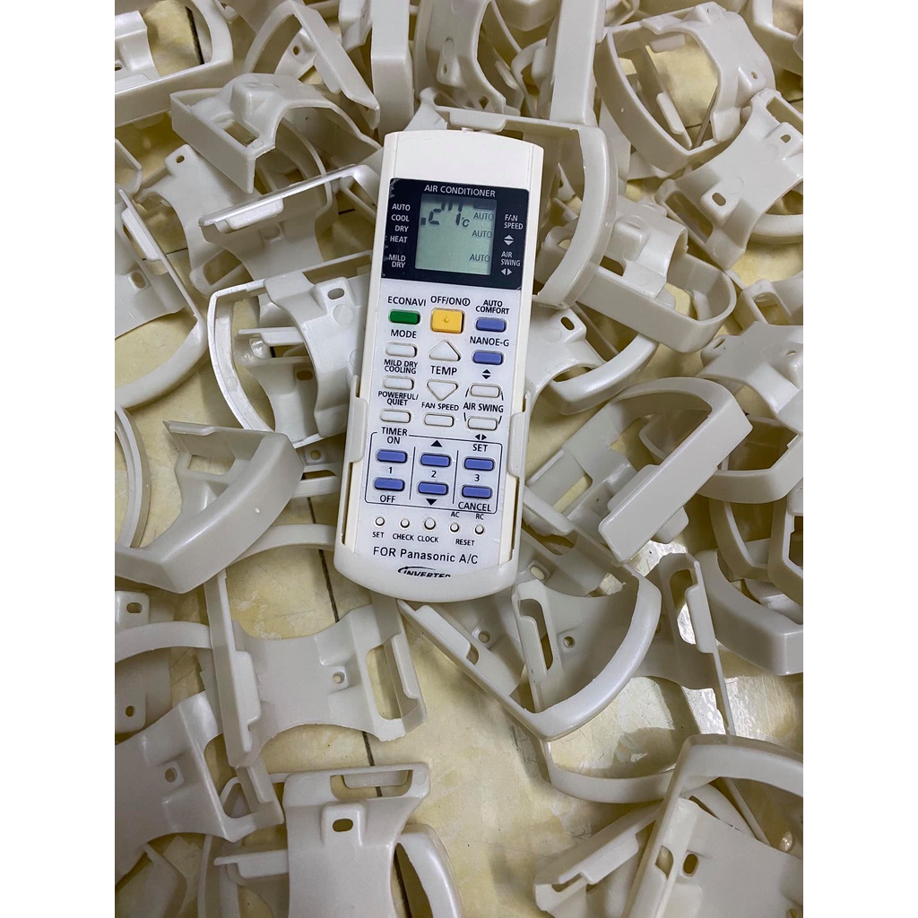 Giá treo điều khiển Panasonic loại nhỏ