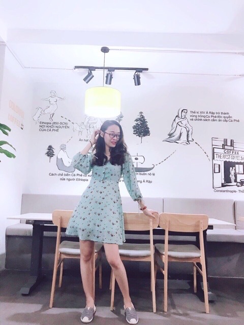 Đầm Bông Cổ Vuông Nút Bọc